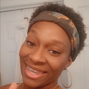 Meet your Posher, Shakia